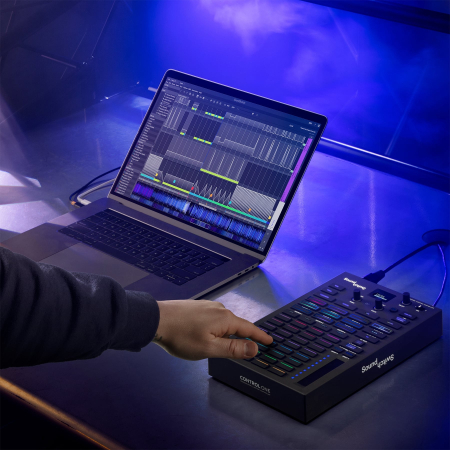 SoundSwitch Control One [4]