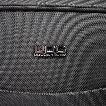 UDG Creator Wheeled MIDI Controller Case Black 22 inch [3]