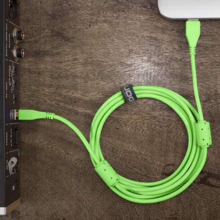 UDG Ultimate 2m Cable USB 2.0 Green Straight [7]