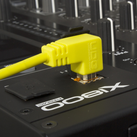UDG Ultimate 2m Cable USB 2.0 Yellow Angled [5]
