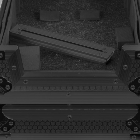 UDG Ultimate Flight Case Rane Four Black Plus (Wheels) [8]