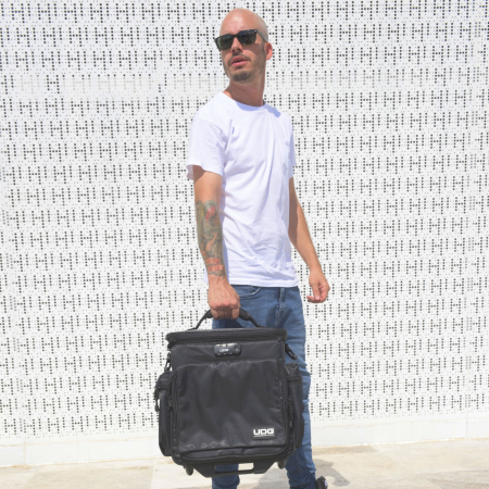 UDG Ultimate SlingBag Trolley DeLuxe Black Mk2 [9]