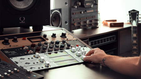 Universal Audio Apollo x6 Gen 2 Essentials+ Edition [8]