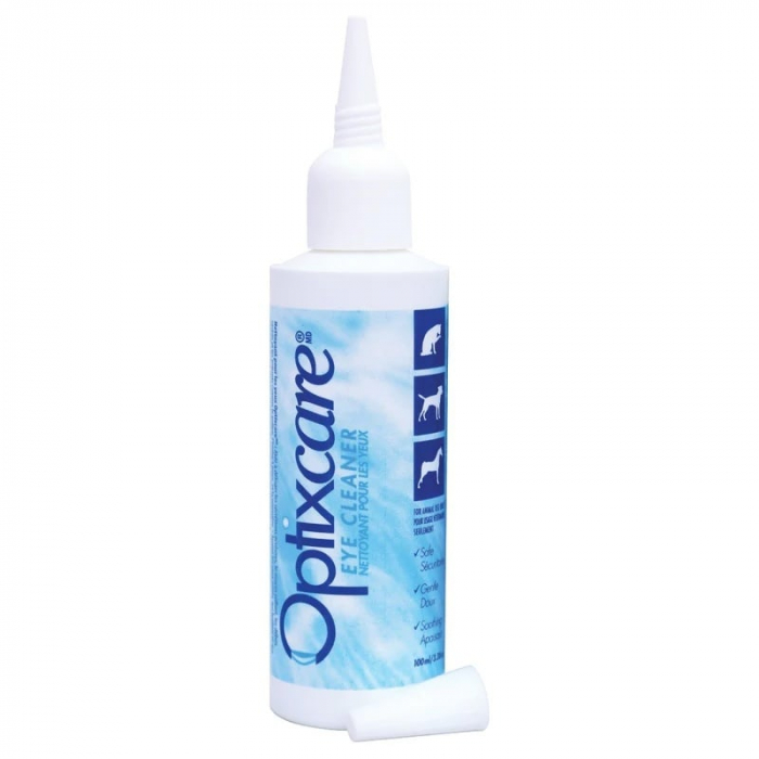 Optixcare EYE CLEANER, 100ml este o soluție delicată care îndepărtează eficient secrețiile oculare și petele din jurul ochilor [2]