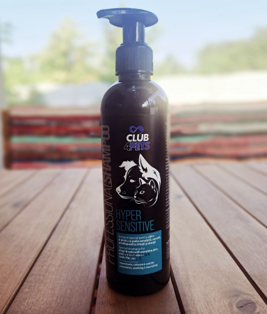 SAMPOANE - CLUB4PETS Sampon profesional HYPERSENSITIVE pentru caini si pisici, cu piele uscata, predispusa la iritatii si alergii, 250 ML