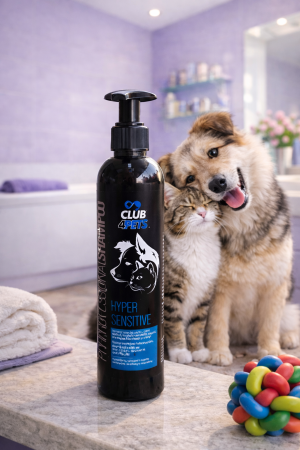 IGIENA SI COSMETICA - CLUB4PETS Sampon profesional HYPERSENSITIVE pentru caini si pisici, cu piele uscata, predispusa la iritatii si alergii, 250 ML