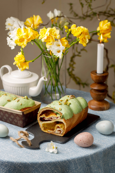 Козонак с фисташками и клубничным джемом 650 г [2]