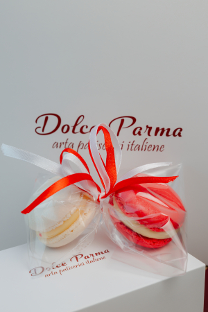 8 Martie - Macarons mărțișor