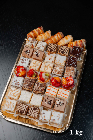 Prăjituri în asortiment [4]