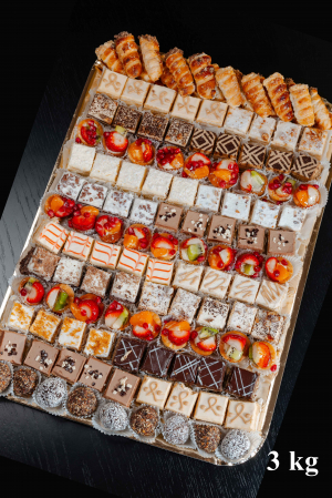 Prăjituri în asortiment [9]