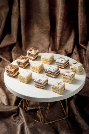 Prăjituri în asortiment [3]