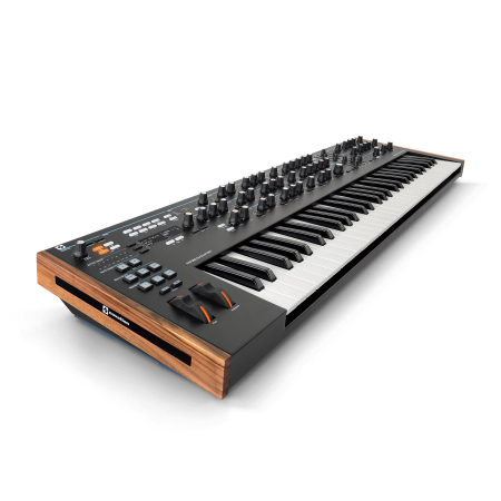 Instrumente - Novation Summit
