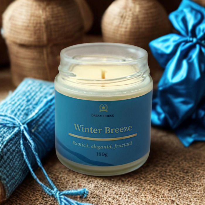 Lumânare parfumată din ceară de soia 100% naturală Winter Breeze [5]