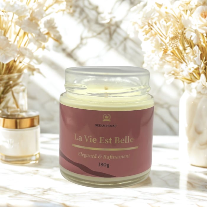 Lumânare parfumată din ceară de soia 100% naturală La Vie Est Belle [2]