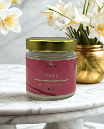 Lumanari Parfumate - Lumânare parfumată din ceară de soia 100% naturală Frezie
