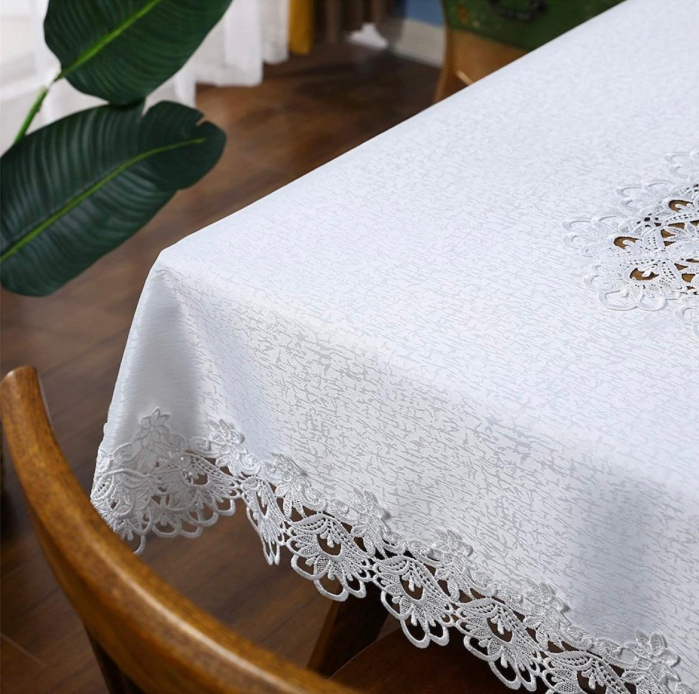 Fata de masa Karina, accesorizata cu dantela, 150x220cm, Alb [2]