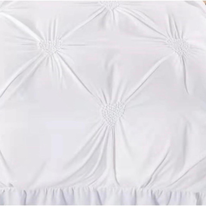Lenjerie de Pat Eleganta cu Pliuri , Volanase si Inimi Brodate , 4 Piese [3]