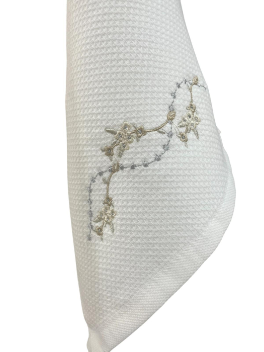 Set 12 Prosoape tip Batista cu Broderie fina Aurie  , 30 x 30 cm Bumbac 100 % , Grofate, Catifelate, Alb [2]