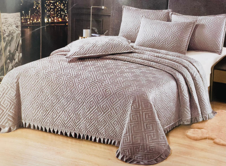 Cuvertura cu volane pat dublu 3 piese, Catifea matlasata, Super Elegant Pucioasa