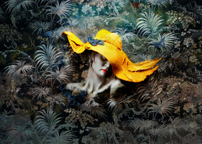 Tablou Woman In A Bright Yellow Hat mock-up in camera / model [2]