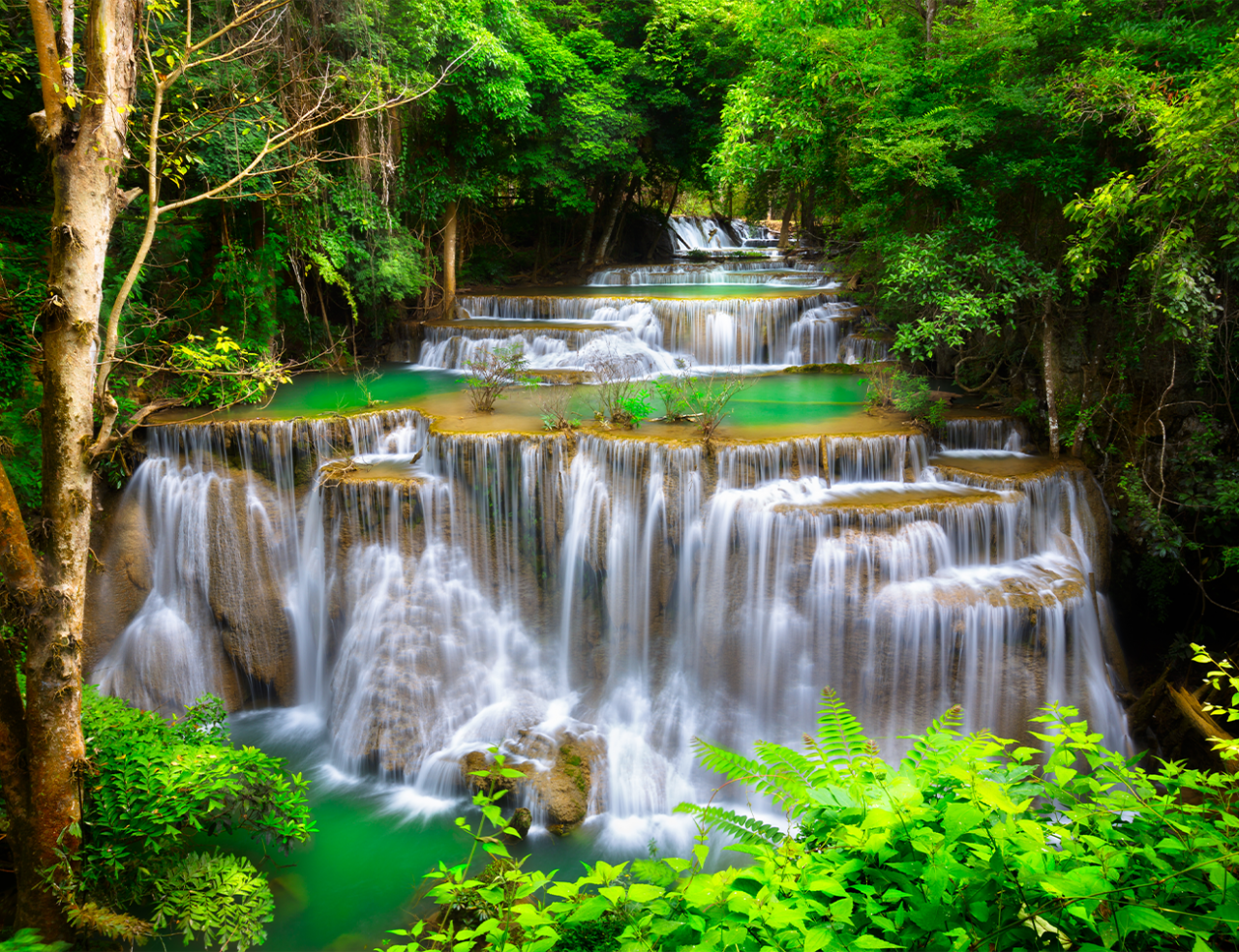 Folie Autocolanta Geam - Majestic Waterfall [3]