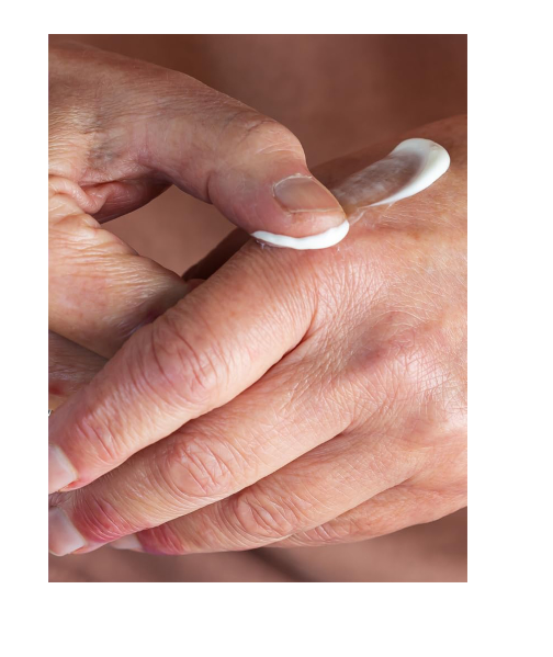 Eubos Basic Care Ointment 5% Panthenol – Unguent pentru piele foarte uscată, regenerare și protecție [2]