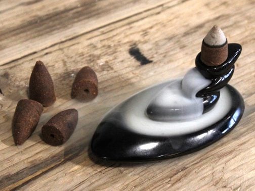 Pachet de 10 bucati conuri de Tamaie Masala Fum Curgator - Everest [2]