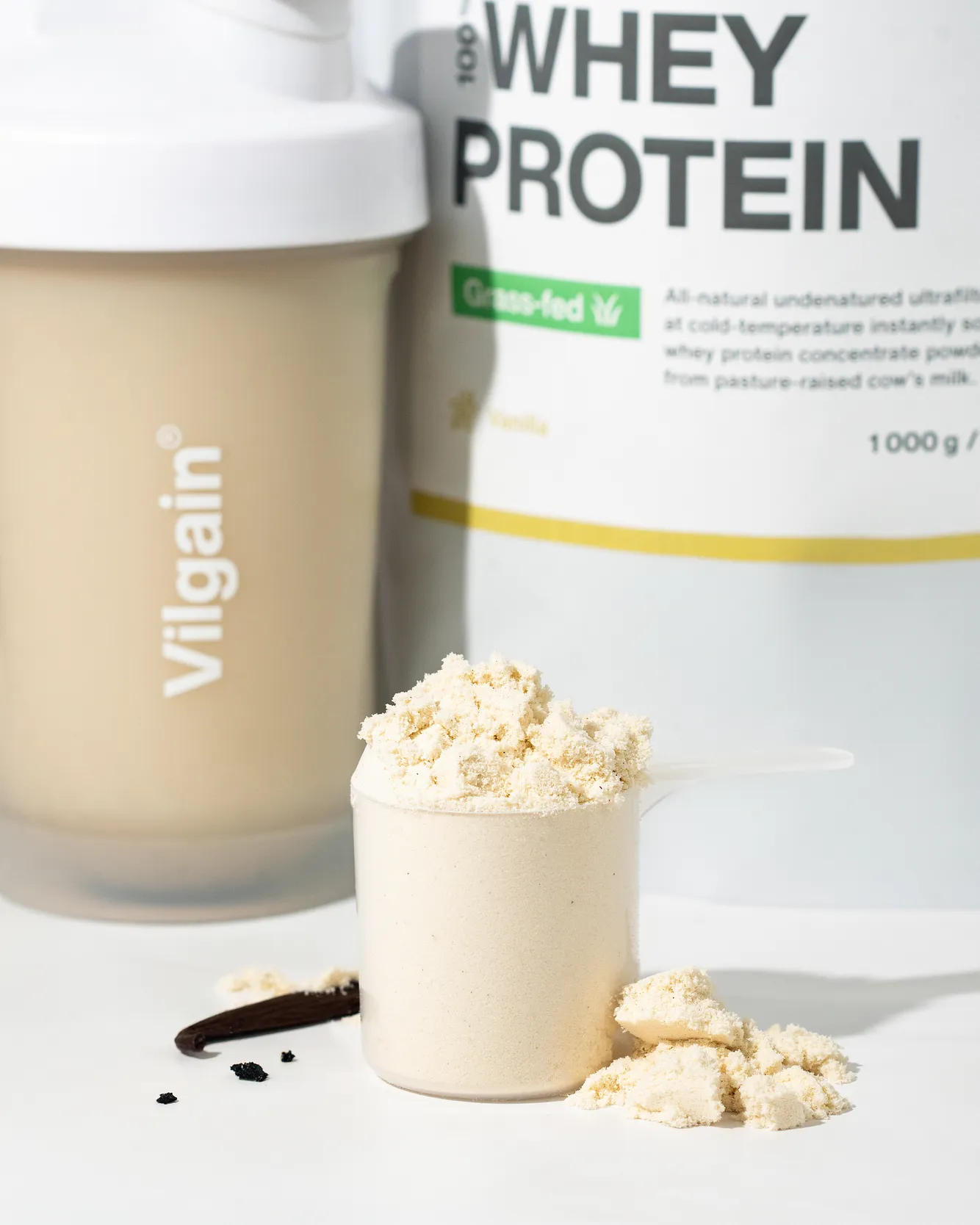 Grass-Fed Whey Protein ⁠–⁠ din lapte de vacă hrănite cu iarbă din ferme sustenabile, îndulcit cu stevia, ultrafiltrat la temperaturi scăzute Vanilie [1]