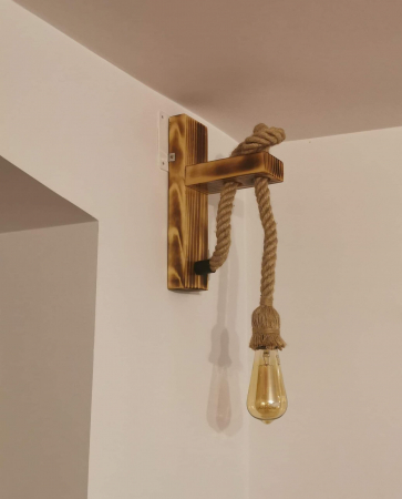 Aplica din lemn cu funie [1]