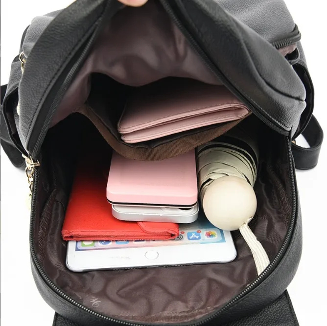 rucsac-dama-albastru-casual-cu-breloc-mickey-piele-ecologica-30x26x12cm.jpg [2]