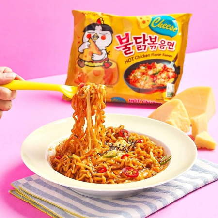 BULDAK Hot Chicken Chese Ramen [1]