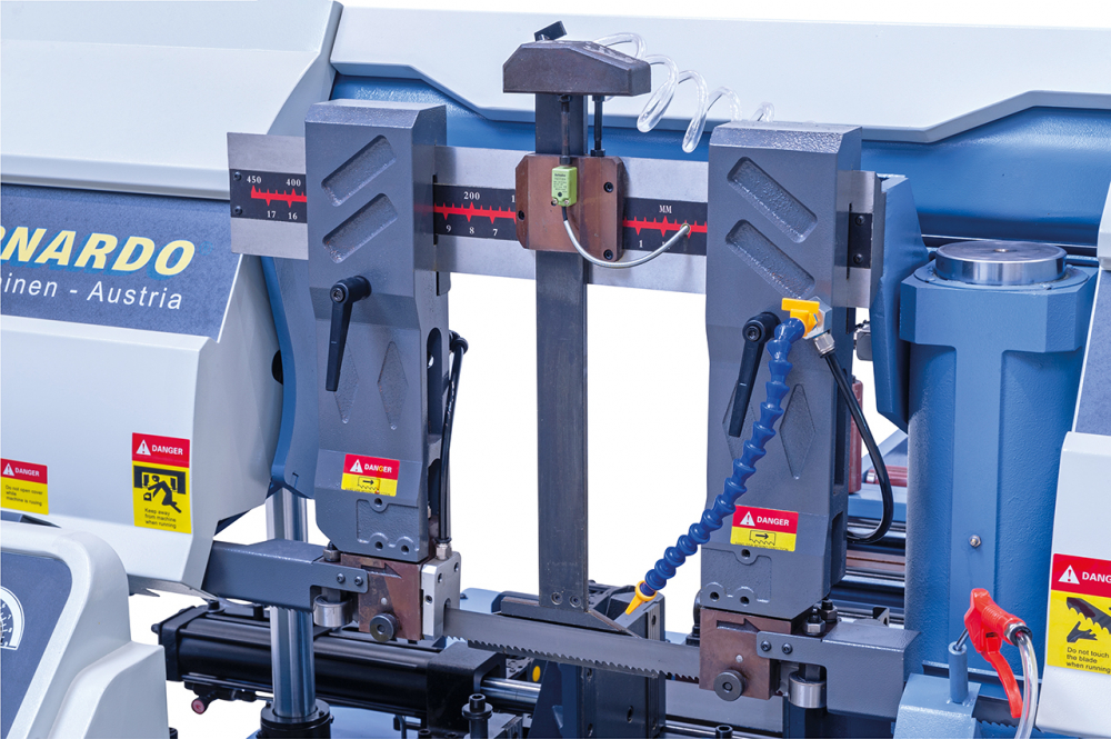 Fierastrau cu banda metalica automatizat BSM 330 NC Pro [10]