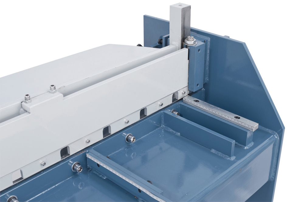 Ghilotina prelucrare tabla cu pedala FS 1270 x 1,6 [4]