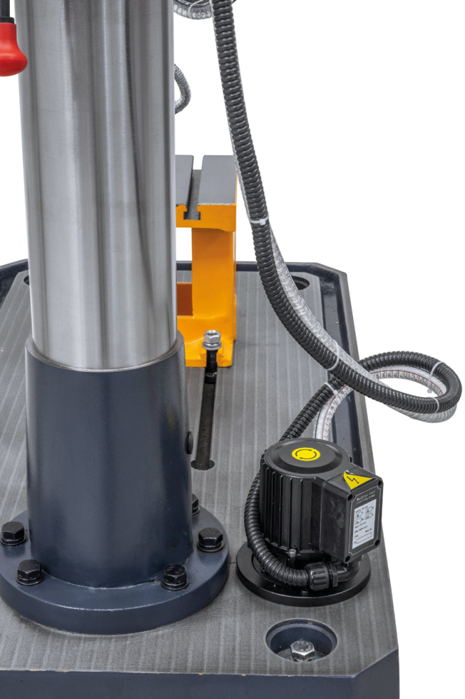 Mașină de găurit radială RDM 32 - 700 / 400 V [8]