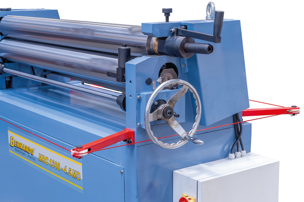 Masina motorizata pentru roluit tabla Bernardo MRC 1300 - 4,5 MD [10]