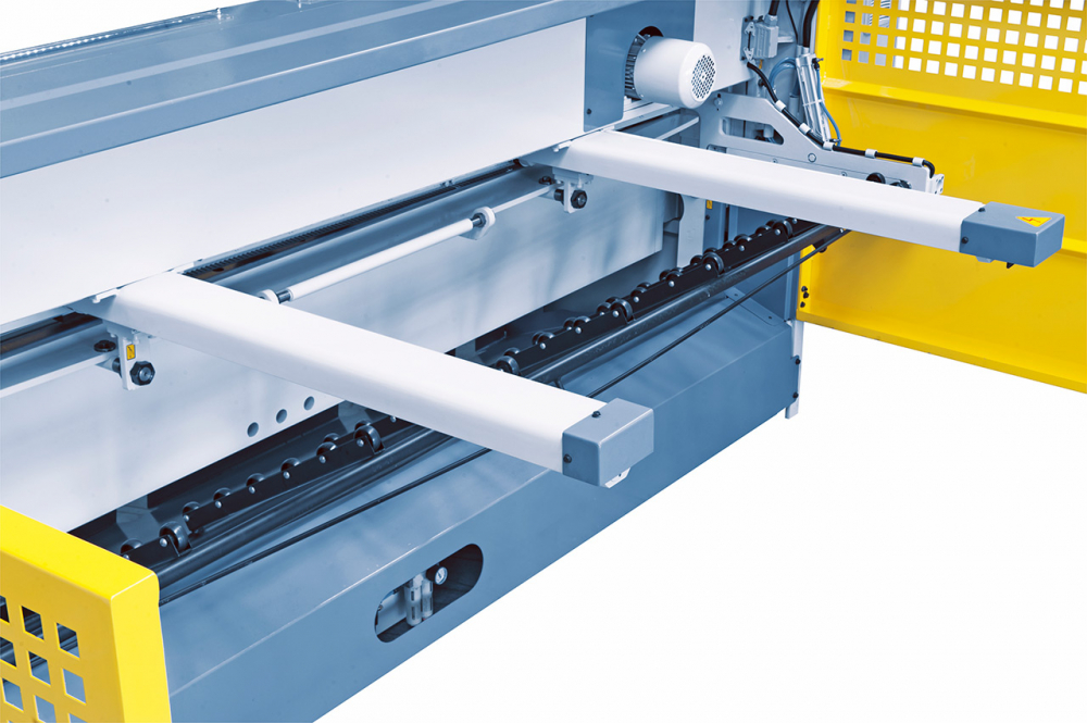 Foarfecă ghilotină motorizată Bernardo MTR 1360 x 6 NCC [8]