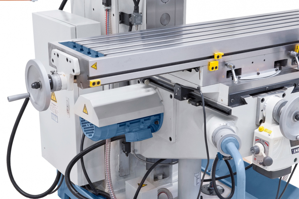 Masina de frezat universala Bernardo UWF 90 V cu afisaj digital pe 3 axe ES-12 H [10]