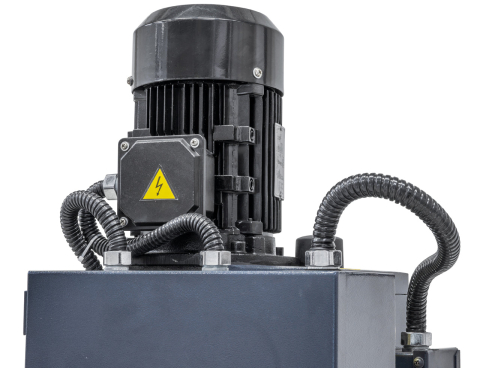 Mașină de găurit radială RDM 32 - 700 / 400 V [12]