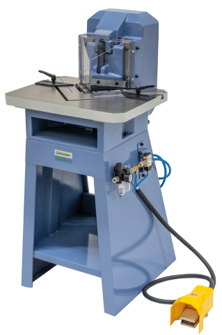 Prelucrare tabla - Masina pneumatica pentru decupat Bernardo AK 150 PT