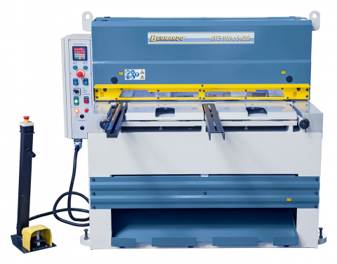 Foarfecă ghilotină motorizată Bernardo MTE 1560 x 5 NCC [1]
