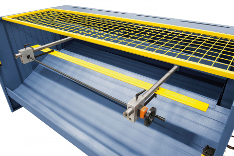 Foarfeca ghilotina motorizata MTM 1250 x 4 mm [6]