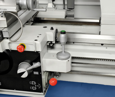 Strung industrial universal Bernardo TITAN 660 x 1500 Vario cu cititor digital pe 3 axe [4]