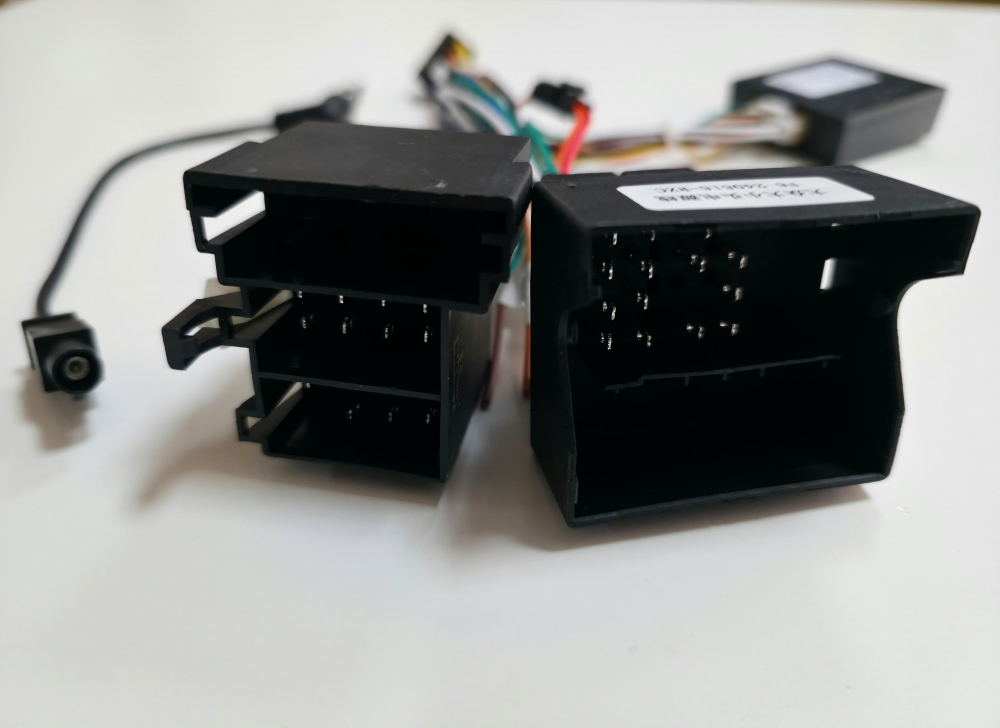 Adaptor 2 in 1 Mufa QuadLock Volkswagen, Skoda, Seat + ISO EU Universala, Canbus HIWORLD si Adaptor RADIO Fakra [3]