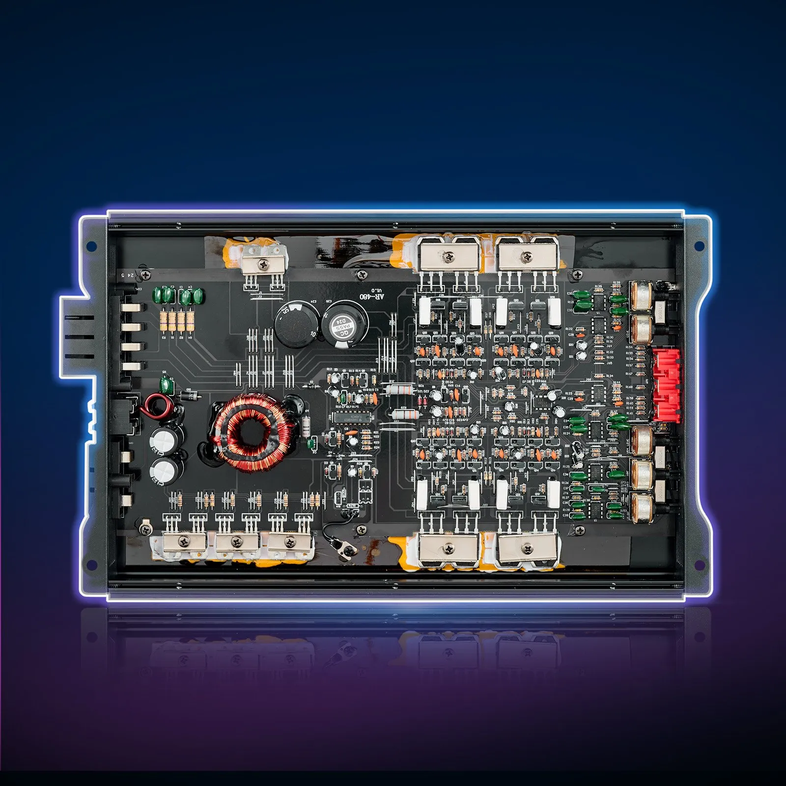 Amplificator audio auto, amplificator auto cu 4 canale, amplificator stereo multicanal clasa AB, max. 4 x 250W la 4 ohmi / 4 x 500W la 2 ohmi, putere mare, pentru SUV-uri, camionete și vehicule off-ro [2]