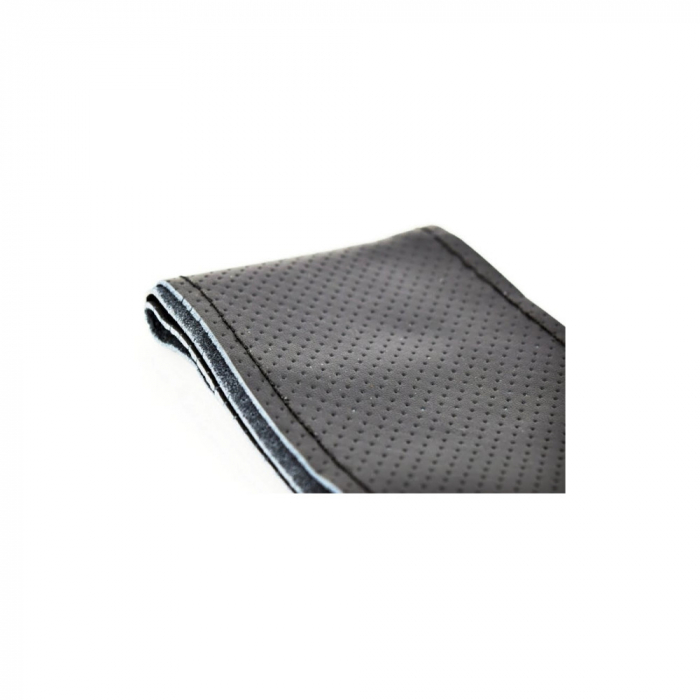 Husa pentru volan din piele perforata, universala, marimea M 41cm, culoare negru + ata neagra si ac [2]