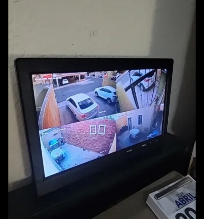 Monitor LCD HD ecran 10.1 Inch, conexiunie HDMI, VGA, RCA audio video, USB, difuzoare incorporate [12]