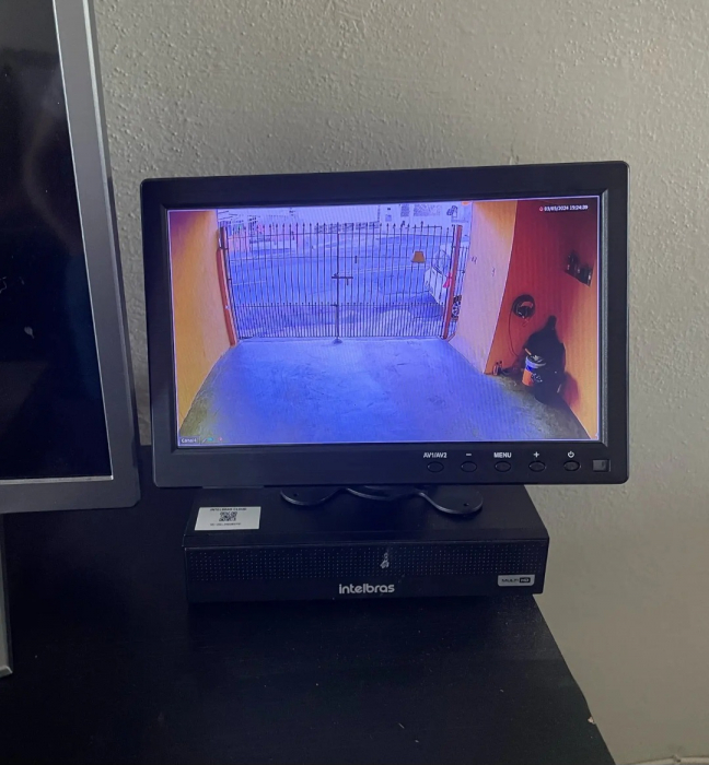 Monitor LCD HD ecran 10.1 Inch, conexiunie HDMI, VGA, RCA audio video, USB, difuzoare incorporate [13]