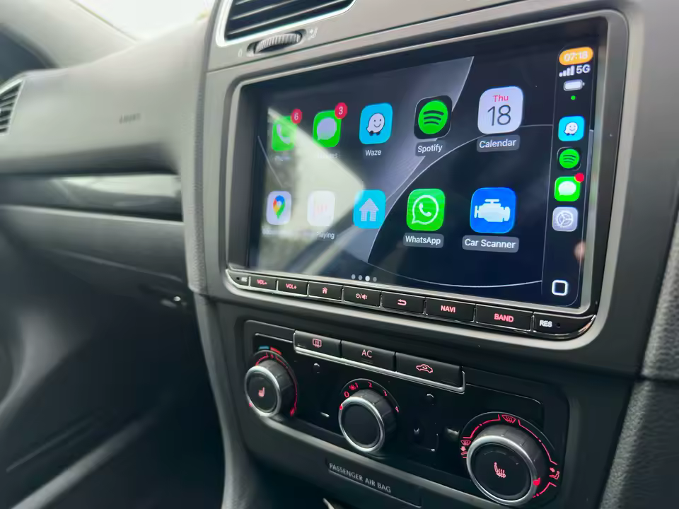 Navigatie VW,Skoda,Seat cu Android 14, CarPlay si Android Auto, dedicata Golf 5, Golf 6, Jetta, Passat B6, CC, B7, Polo, Tiguan, Touran, Skoda, Seat ecran 9 inch [4]
