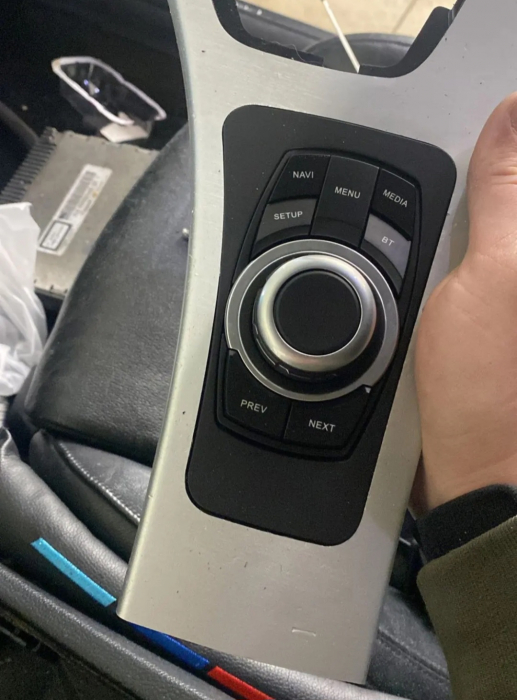 Navigatie Bmw Seria 3 E90/E91/E92/E93 (2005-2012) cu Android 4GB 64GB, DSP, SIM 4G, CarPlay si Android + Camera dedicata cadou și Consola Butoane control [4]