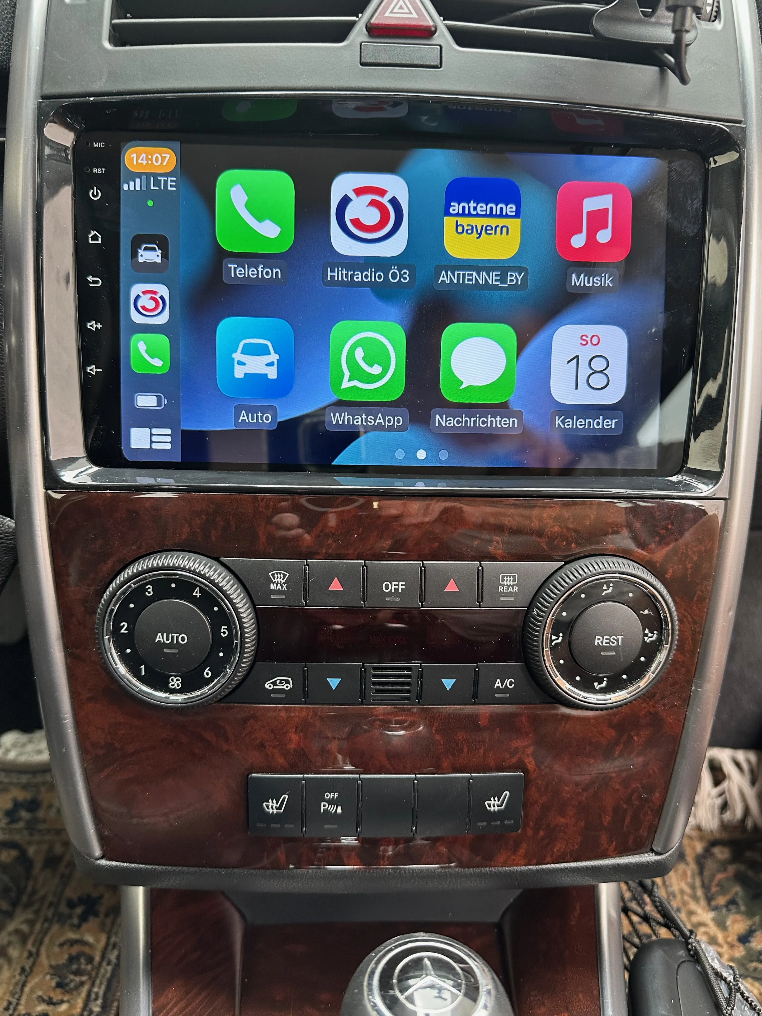 Navigatie Mercedes Vito Sprinter Viano A B Class Volkswagen Crafter, Android 12, 8GB RAM 128GB ROM,SIM 4 G, DSP, CarPlay si Android Auto, ecran 9 Inch [14]